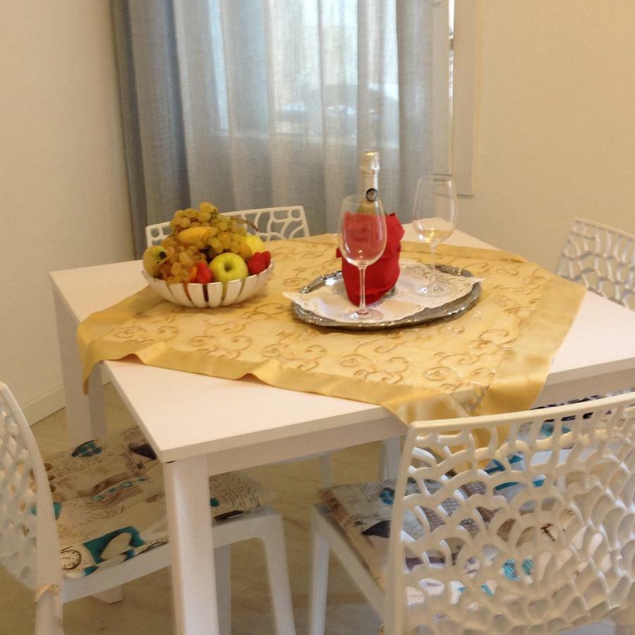 Via Cipro 16 Apartment Lido di Venezia Luaran gambar