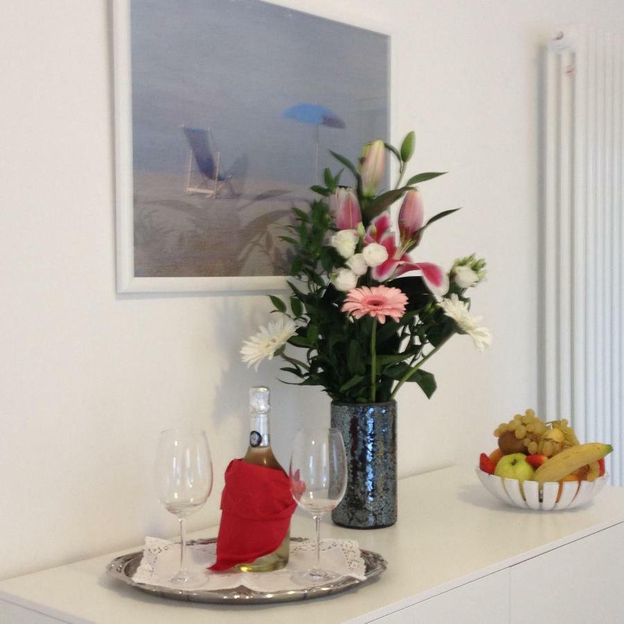 Via Cipro 16 Apartment Lido di Venezia Luaran gambar